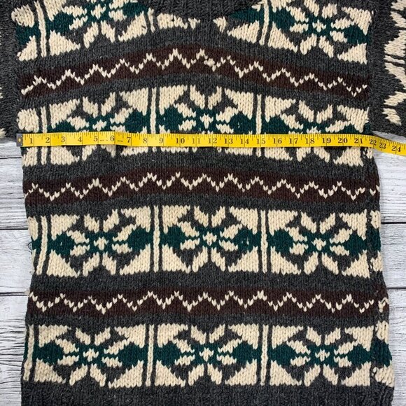 Vintage Handmade Wool Sweater Fair Isle Chunky Knit Crewneck Dad Pullover - Picture 8 of 10
